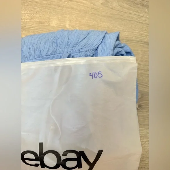 NWT Abercrombie Crinkle Textured Ruched Maxi Dress Medium Petite - Picture 13 of 13